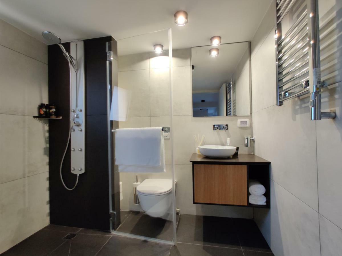 חיפה Luxury Suites By Notaly Ariel חדר תמונה
